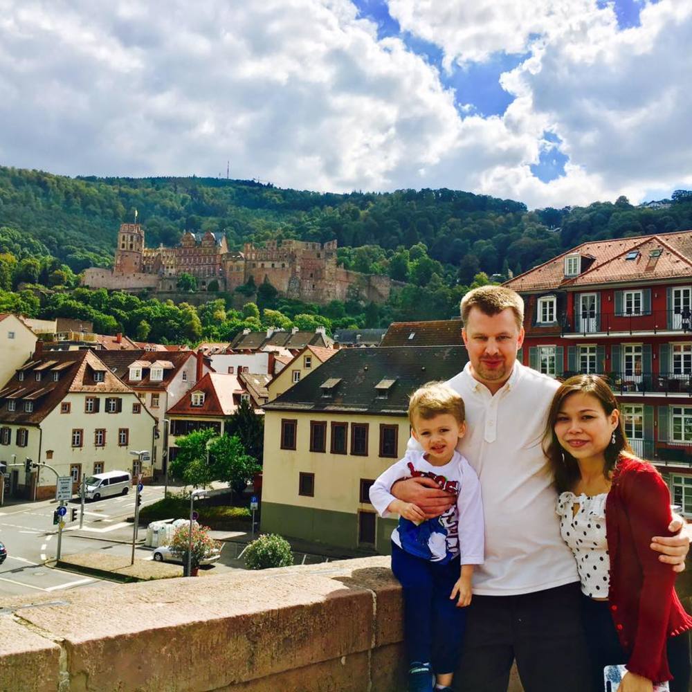 Meet your Posher, Poonpit